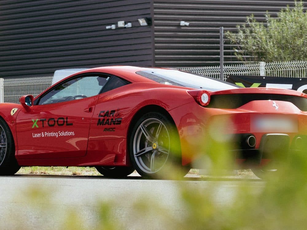 Une Ferrari aux couleurs xTool
